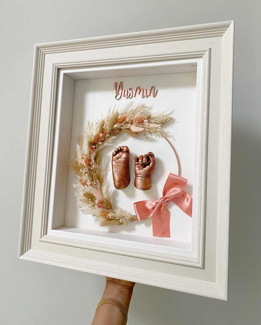 Off White Frame ft.  Neutral wreath & pink accents